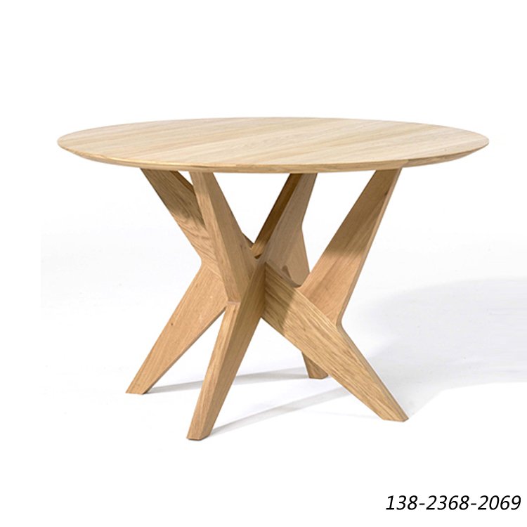 原木色圆桌，实木餐桌，桌子油漆可定做