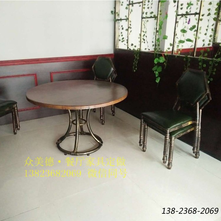 湘菜馆餐桌椅定制，做旧餐厅椅子，圆形餐桌六